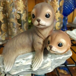 Vintage Homeco Seal Pups Figurine